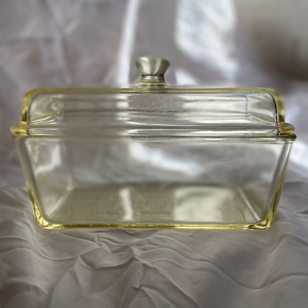 Westinghouse - Glass Refrigerator Box